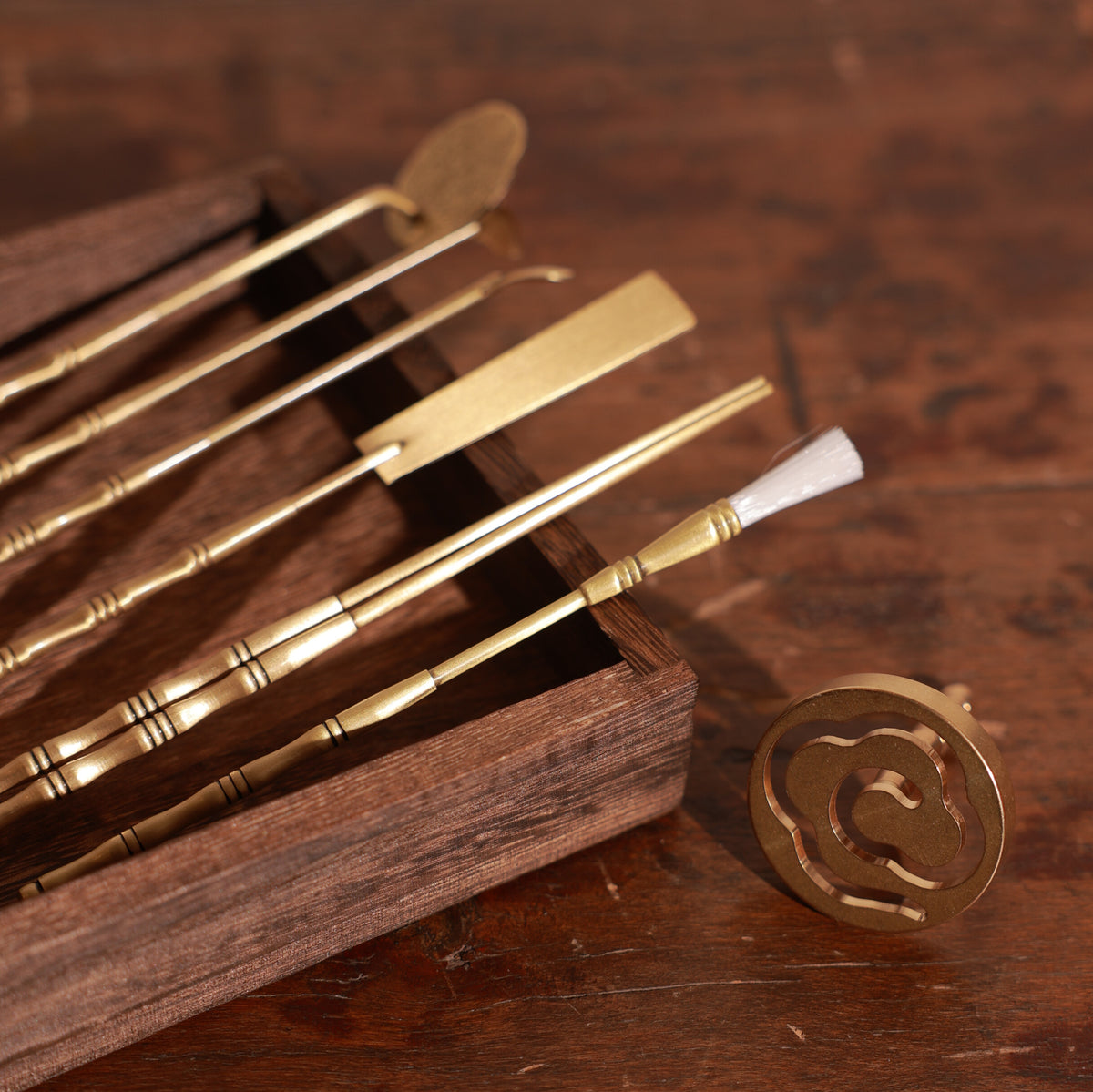 A high-quality incense powder toolkit by Kin Object, perfect for crafting your own incense powder patterns and formations