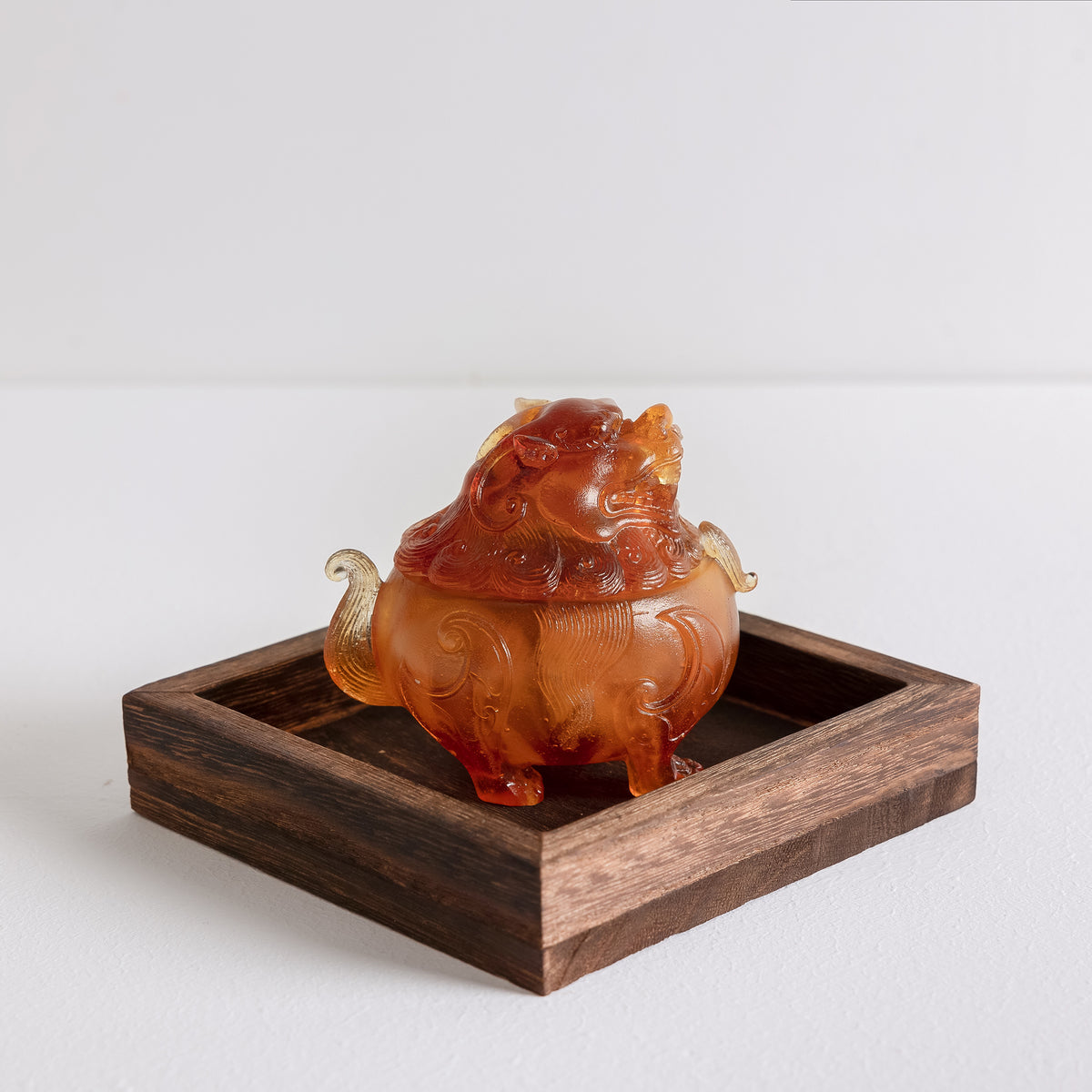 Suanni Lion Liuli Incense Burner