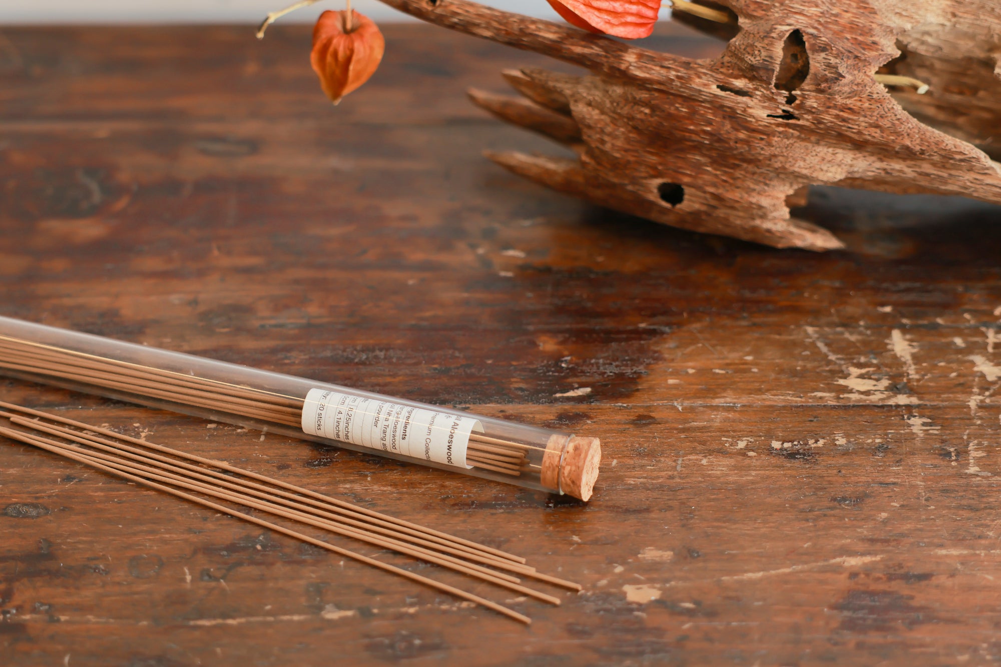 What’s in Chinese Incense? Eight Principal Ingredients Through History